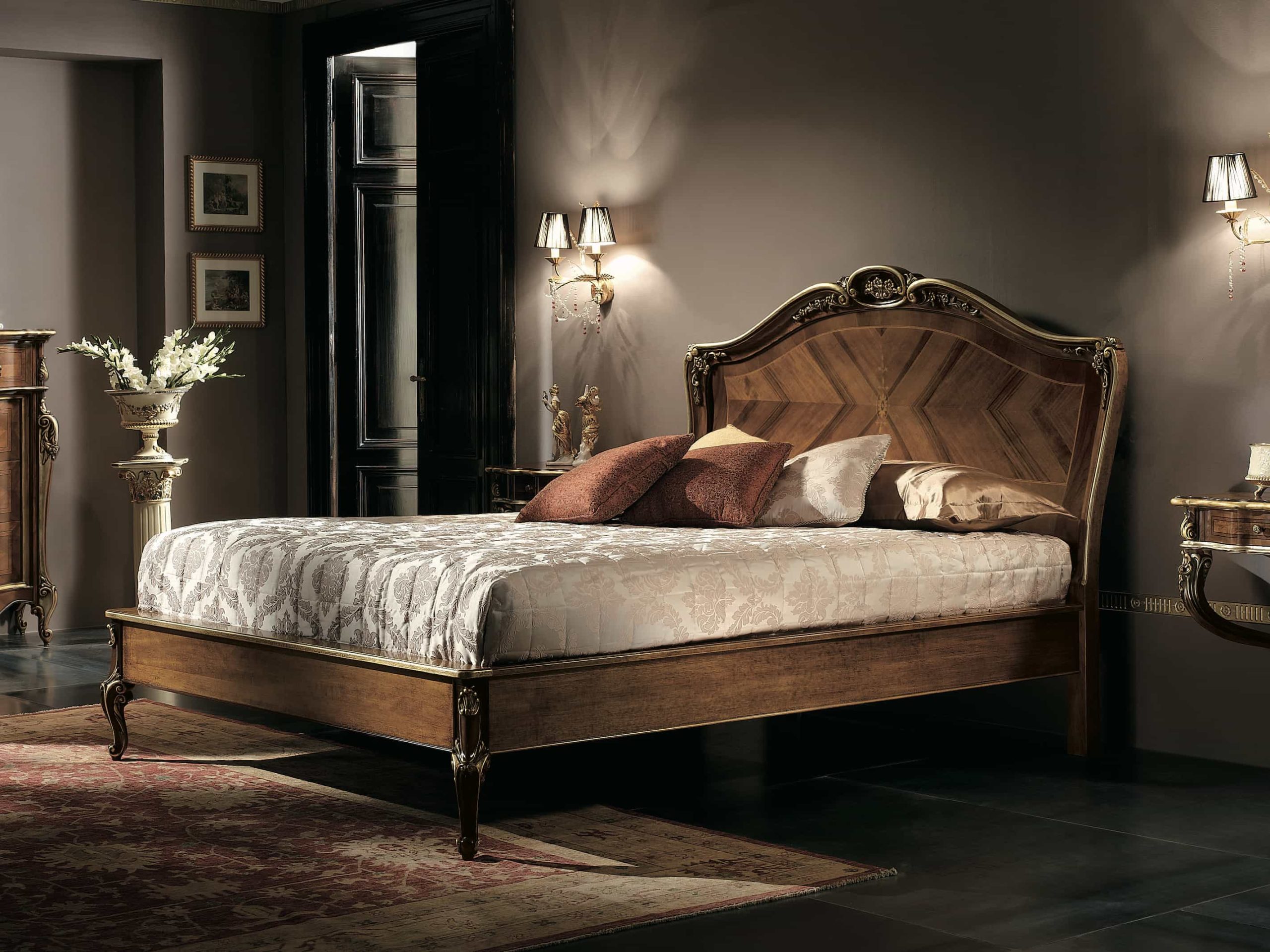 0220N - Letto sagomato in noce