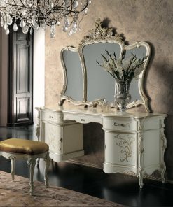 Toilette laccata