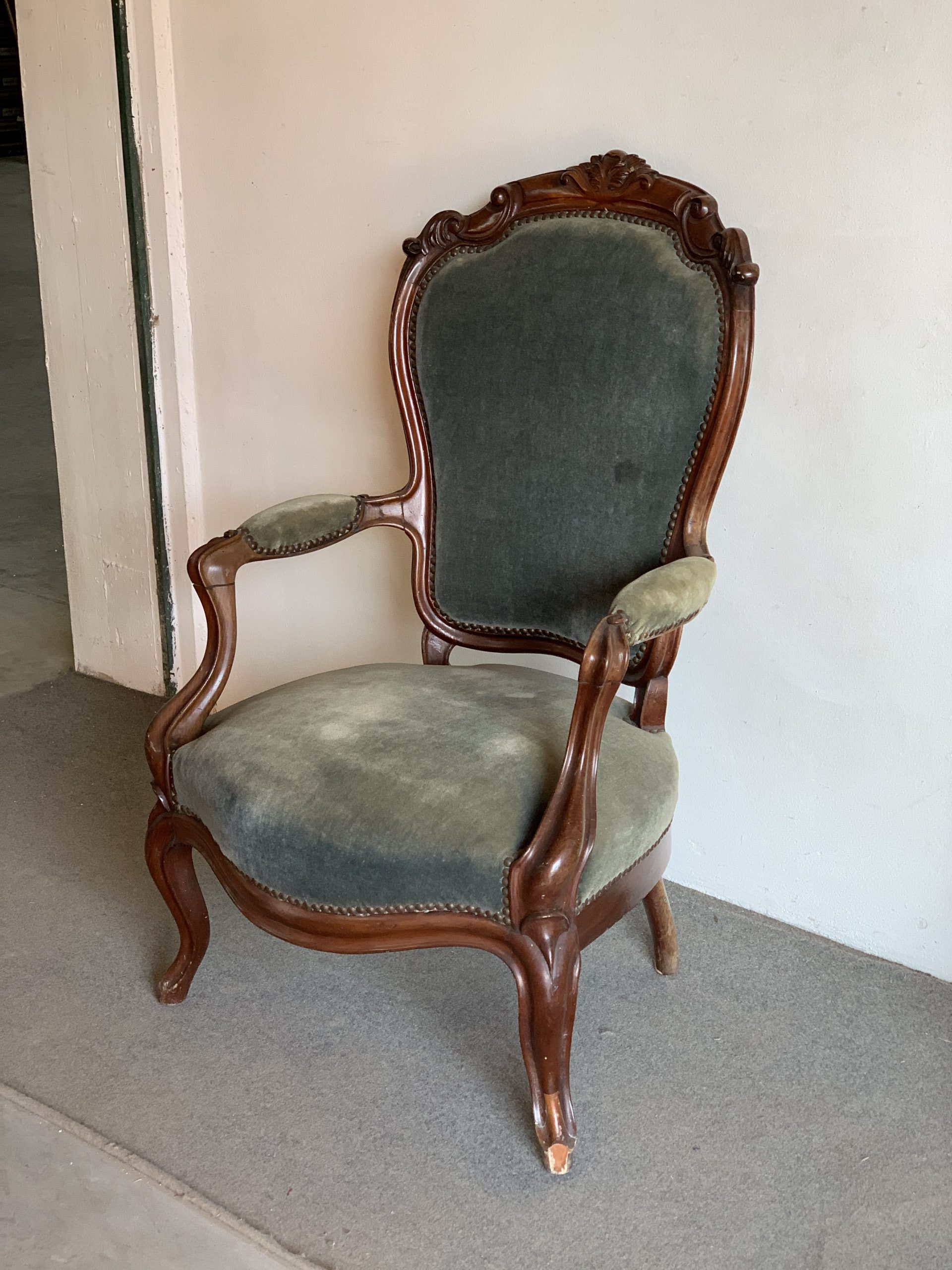 E321 - Poltrona originale in mogano