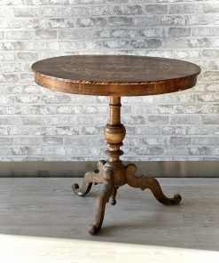 Tavolino originale intarsiato in legni misti