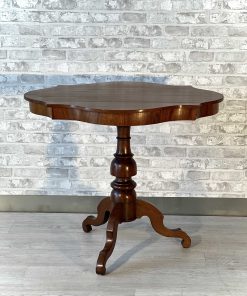 Tavolino originale in olmo