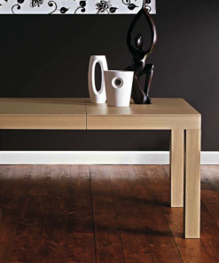 Tavolo allungabile con piano placcato