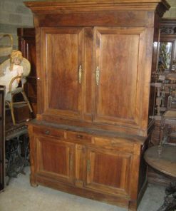 Credenza con alzata originale in noce