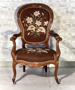 Poltrona originale in noce