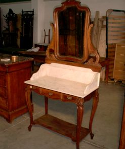 Toilette originale in noce