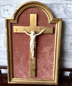 Cristo in avorio con cornice in foglia oro zecchino