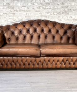 Divano Chesterfield 3 posti originale inglese in pelle marrone