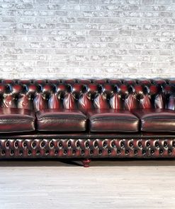 Divano Chesterfield 4 posti originale inglese in pelle bordeaux