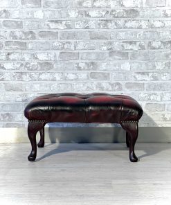 Poggiapiedi Chesterfield originale inglese in pelle bordeaux