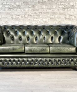 Divano Chesterfield 3 posti originale inglese in pelle verde