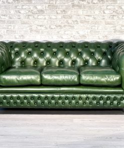 Divano Chesterfield 3 posti originale inglese in pelle verde