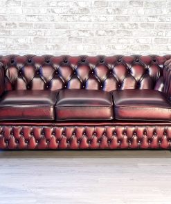 Divano Chesterfield 3 posti originale inglese in pelle bordeaux