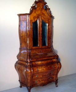 Trumeau originale in radica di noce